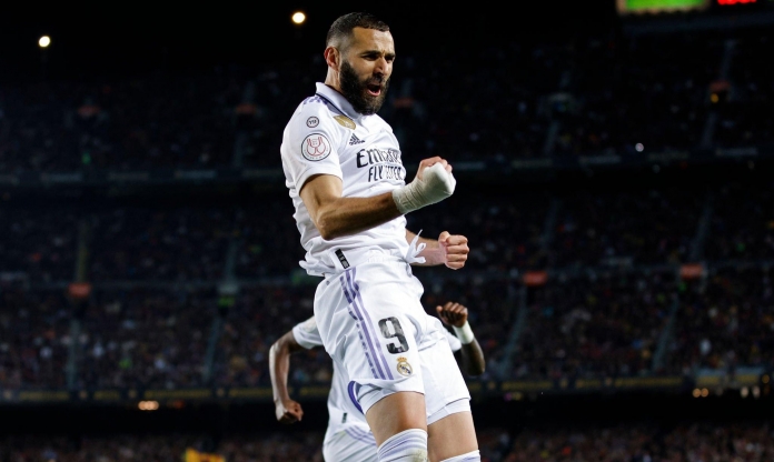 Bật chế độ Quả Bóng Vàng, Benzema được chủ tịch Real đích thân vinh danh