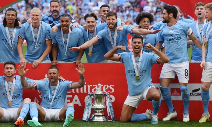 Hai siêu phẩm cháy lưới MU, Man City lên ngôi vô địch Cúp FA 2023