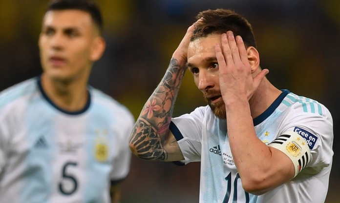 Bị vượt gần nghìn điểm, Messi hụt giải 'Cầu thủ xuất sắc nhất năm'