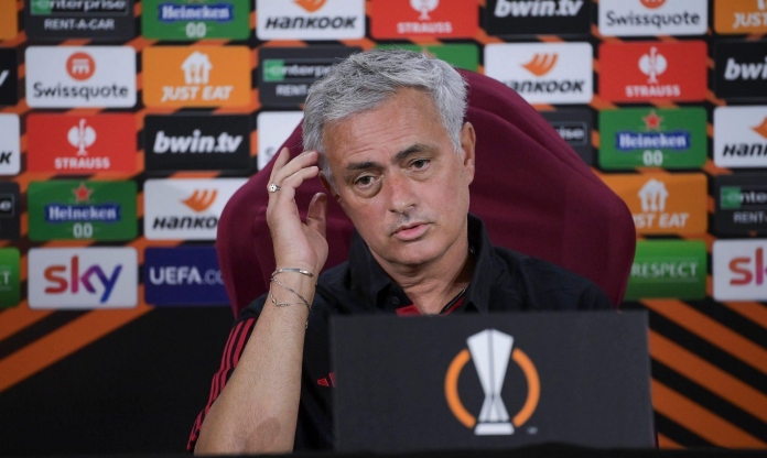 Mourinho lo AS Roma đi vào vết xe đổ tại Europa League mùa trước