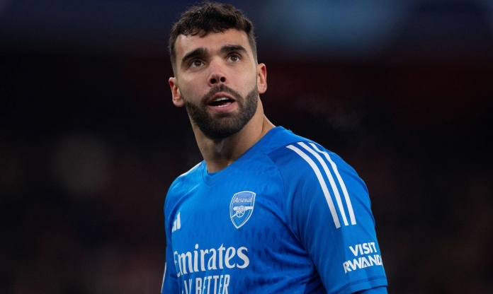 Thủ môn Arsenal lập tức làm một điều trong ngày bị chấm điểm tệ nhất giải