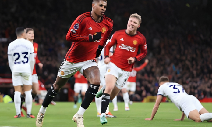 Rượt đuổi với Tottenham, MU thăng bậc tại Ngoại hạng Anh