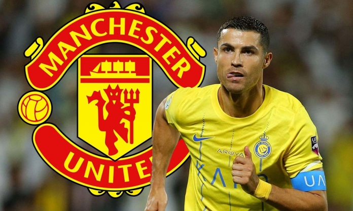 Phản ứng của Ronaldo khi MU 'trao yêu thương' sau 1 năm chia tay