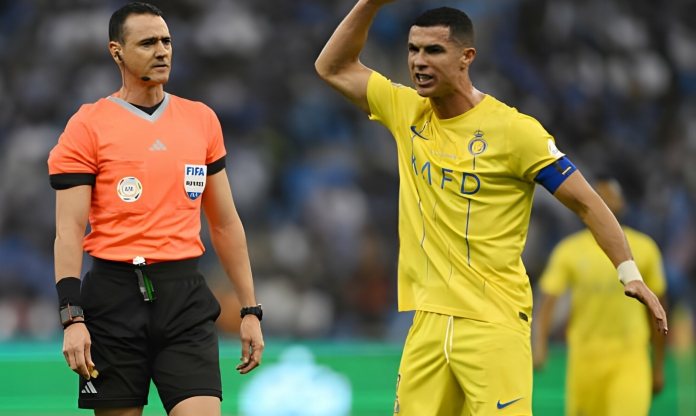 Chỉ rõ bất công, Ronaldo khiếu nại thẳng tới sếp lớn