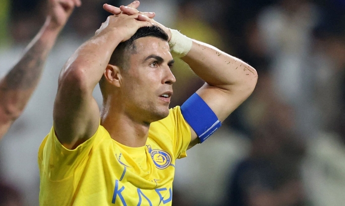 Quan chức Ả Rập lần đầu từ chối nhắm mắt cho qua với Ronaldo