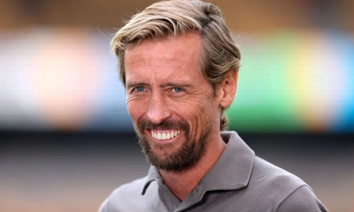 Peter Crouch chỉ ra sai lầm của Liverpool trước Atalanta