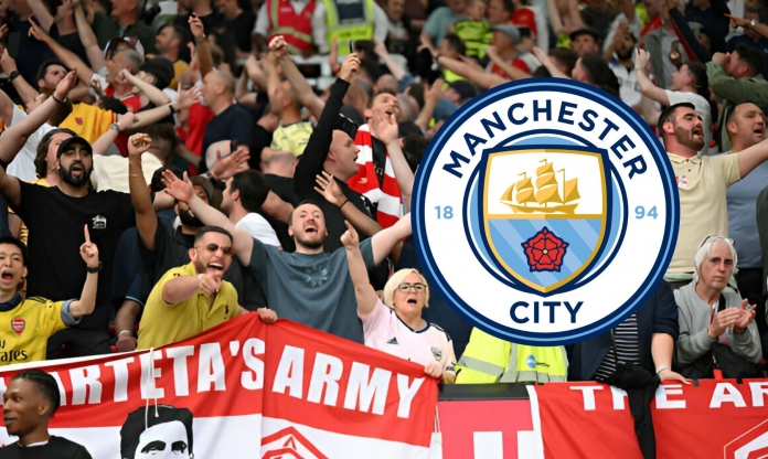 NHM Arsenal 'tấn công' tinh thần các cầu thủ Man City
