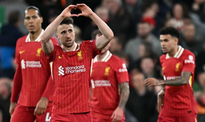 Liverpool đạt cột mốc lịch sử ở derby Merseyside