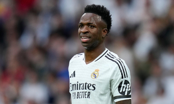 Tương lai của Vinicius tại Real bị đe dọa