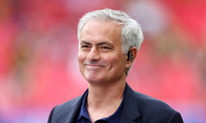 Jose Mourinho sắp tái xuất Ngoại hạng Anh?