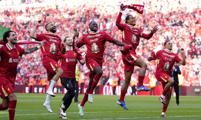 Khi nào Liverpool nâng cúp vô địch Ngoại hạng Anh?