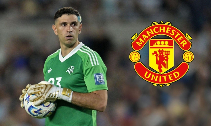 Emiliano Martinez lên tiếng trước sự theo đuổi của MU