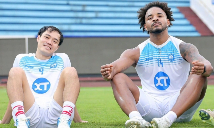 Văn Toàn 'thả thính' Xuân Son