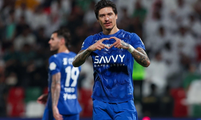 Chán ngấy Ả Rập, Darwin Nunez tính đường 'tháo chạy'