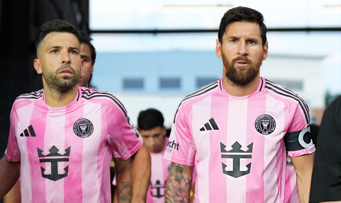 Bạn thân Messi bị phạt trước trận cuối cùng trong sự nghiêp