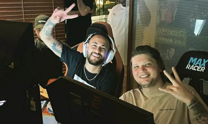 Neymar có màn trình diễn không hề kém cạnh S1mple trong một trận showmatch CS:GO