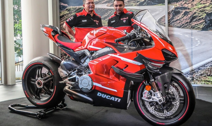 Siêu mô tô mạnh nhất của Ducati ra mắt, giá hơn 5 tỷ đồng