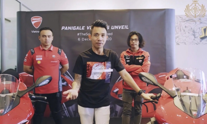 Chán xe sang, Minh 'Nhựa' tậu Ducati Panigale V4 R hơn 2 tỷ đồng