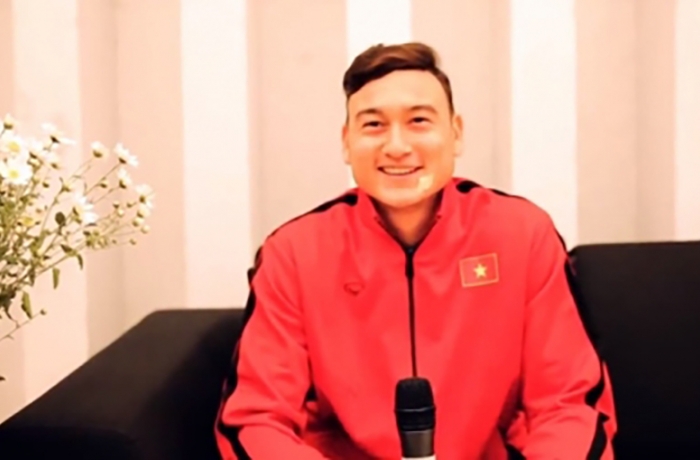 Văn Lâm: “Chúc NHM ăn Tết vui vẻ, tràn đầy sức khỏe và hạnh phúc”