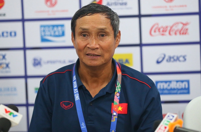 HLV Mai Đức Chung: 'Đi World Cup là ước nguyện cả đời của tôi'