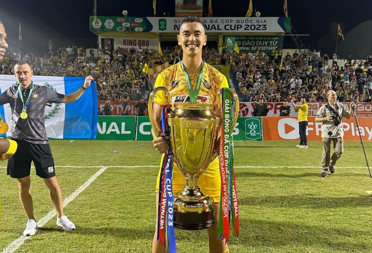 Trung vệ Brazil cao 1m95 chính thức có bến đỗ mới tại V.League