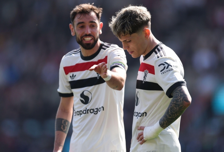 Bruno Fernandes không hài lòng về thái độ thi đấu của Garnacho tại MU