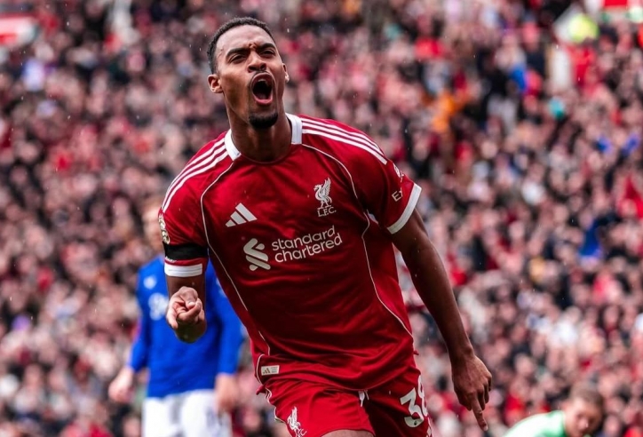 Liverpool quyết 'trói chân' siêu tiền vệ hay bậc nhất Ngoại hạng Anh
