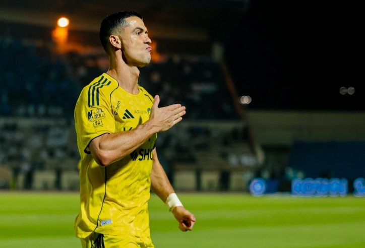 Ronaldo tiếp tục làm điều không tưởng ở độ tuổi 40