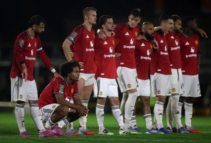 CHÍNH THỨC: MU đưa ra 'thiết quân luật' để bảo vệ các cầu thủ