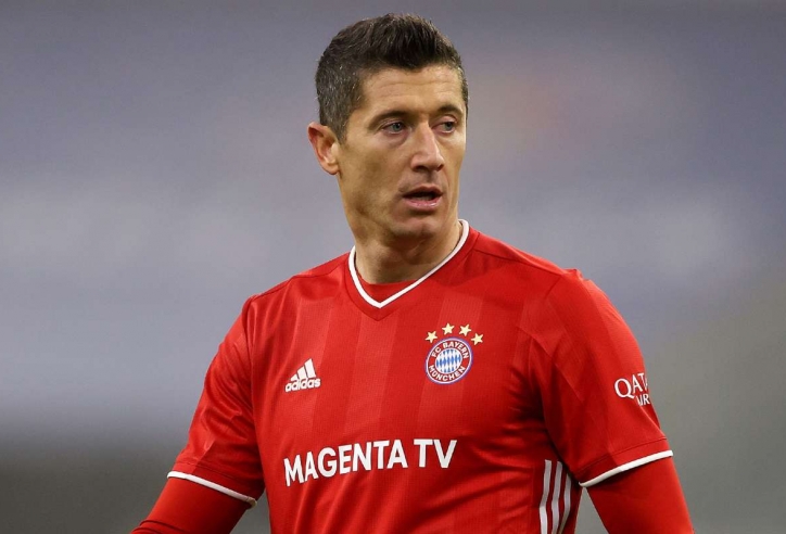 Bayern ra giá bán siêu tiền đạo