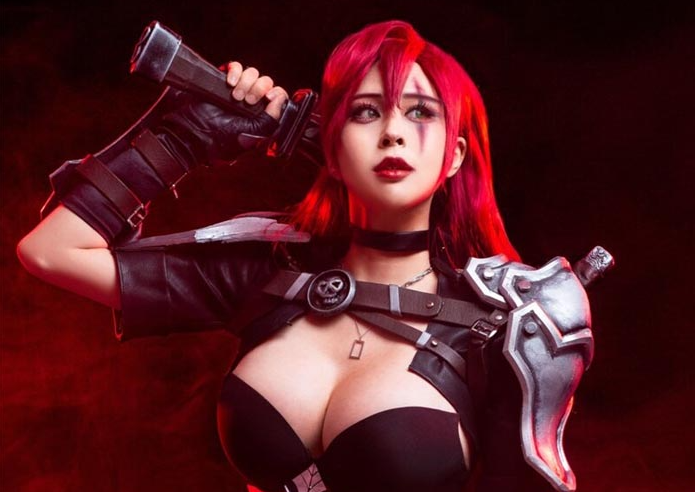 Cô gái Hàn Quốc khiến fan 'bỏng mắt' với màn cosplay thành Katarina