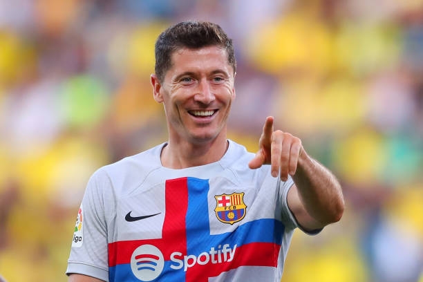 Lewandowski đi vào lịch sử La Liga với thành tích mà cả Ronaldo và Messi đều ‘bó tay chịu thua’