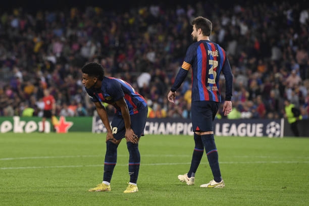 HLV Xavi sắp 'bay ghế', Barca nhắm người cũ Chelsea về thay thế