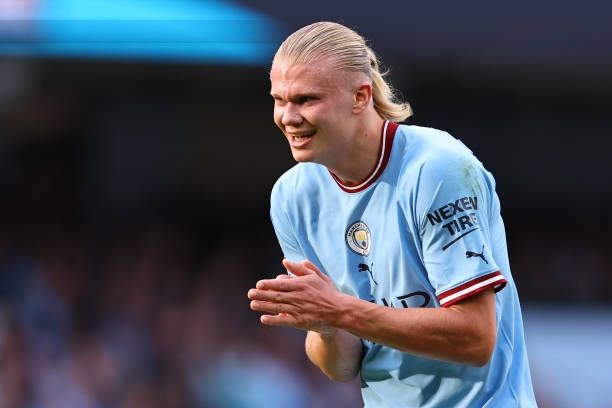 Ghi bàn như máy, Erling Haaland cân bằng kỷ lục của Sergio Aguero