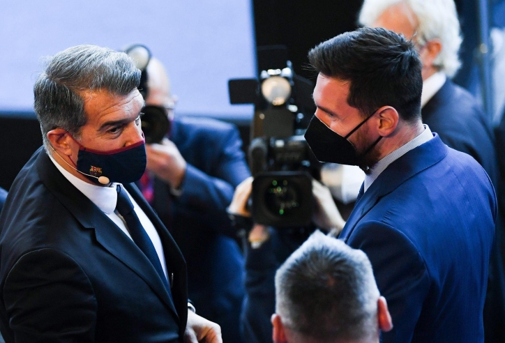 Chủ tịch Barca lên 'kế hoạch thế kỷ' với Messi