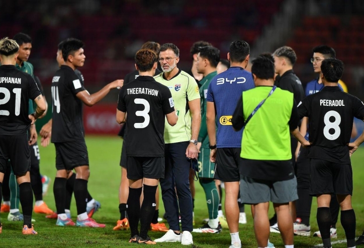 Theerathon nhận xét thẳng về tân HLV người Mỹ của Thái Lan