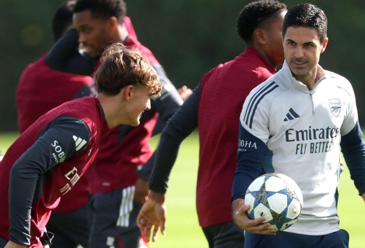 Thần đồng trăm năm có 1 của Arsenal nhận được sự công nhận cực lớn