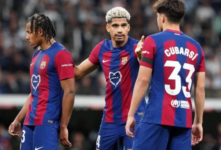 Trực tiếp Barca 2-1 Alaves: Bàn thắng đến lên tục