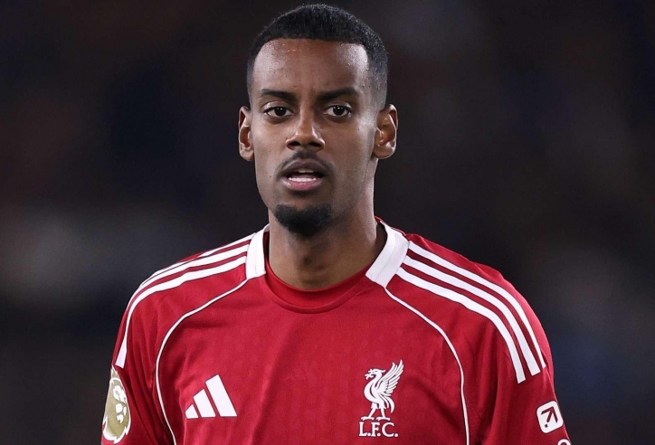 Alexander Isak lên tiếng sau chấn thương nặng