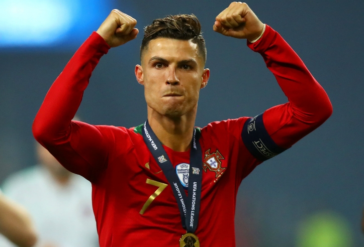 Ronaldo gửi lời nhắn nhủ xúc động đến Eriksen