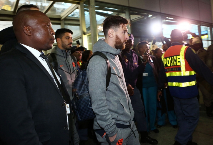 Đối thủ chính thức bỏ cuộc, 'gã khổng lồ' sắp ký Messi?
