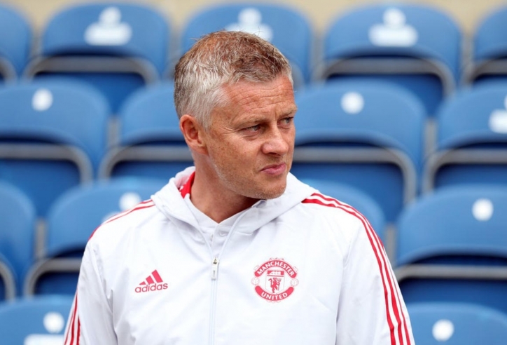 Solskjaer báo tin buồn về Sancho và Varane trước trận gặp Leeds