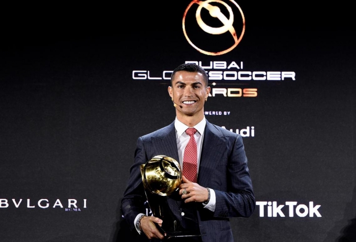 Bỏ xa Messi, siêu sao sáng cửa đoạt giải 'Quả bóng vàng Dubai 2021'