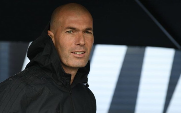 Người thân cận lên tiếng, tương lai HLV Zidane được làm sáng tỏ?