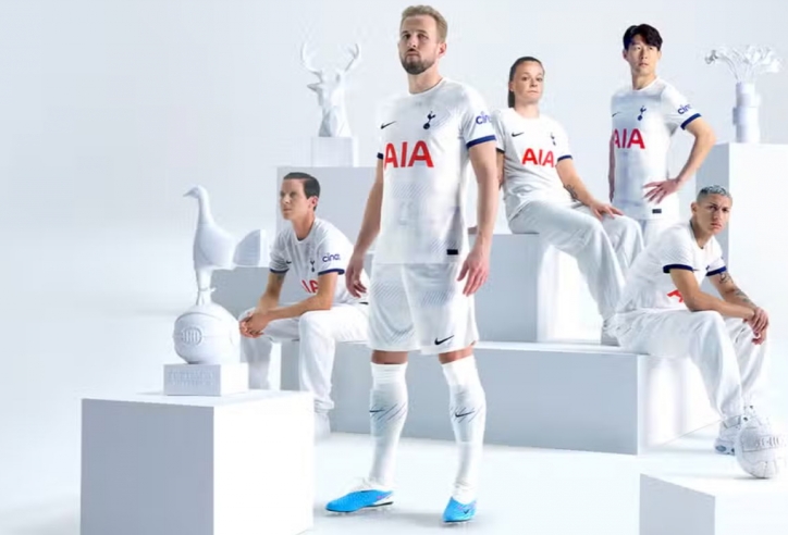 Tottenham ra mắt áo đấu, Kane rạng rỡ và sẽ ở lại?