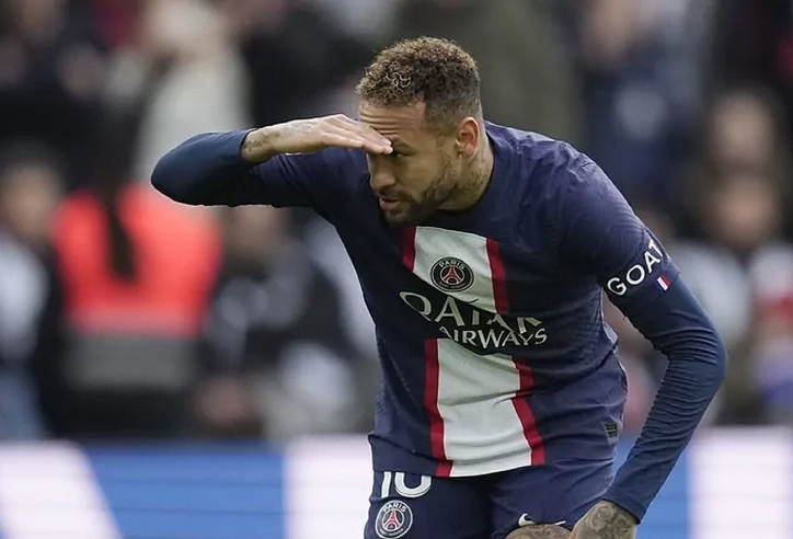 Neymar lọt vào tầm ngắm Ả Rập, rộng cửa 'đọ súng' với Ronaldo