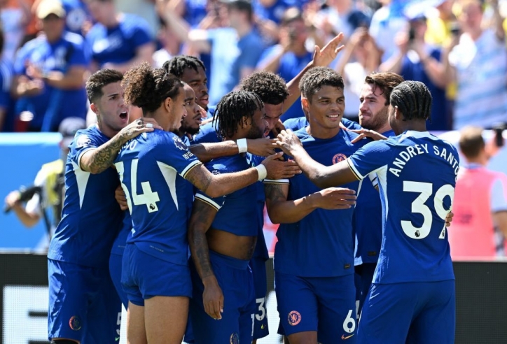 Tân binh tỏa sáng, Chelsea nối dài mạch thắng