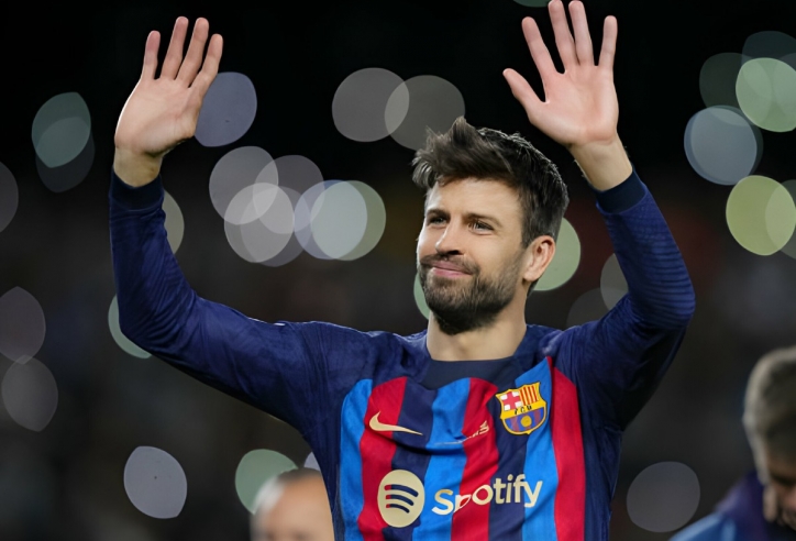 Gerard Pique tuyên bố quay lại bóng đá với vai trò 'lạ mà quen'