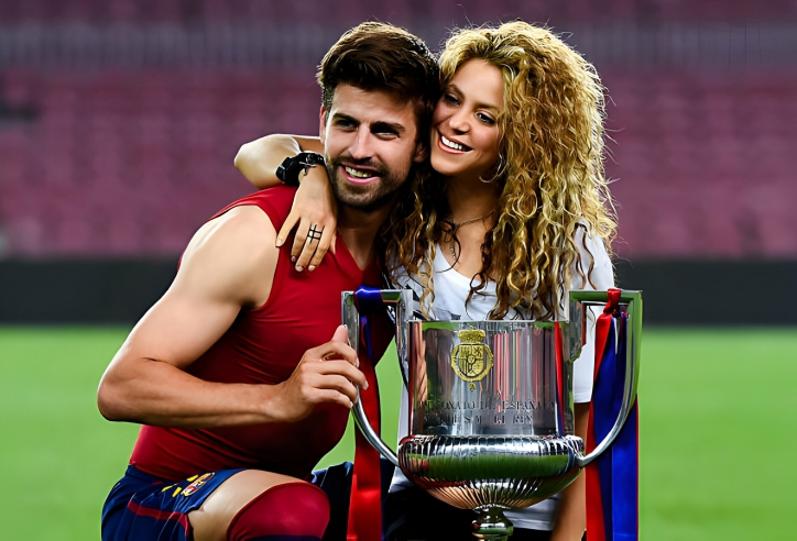 Tình cũ Sakira 'đá xéo' Gerard Pique trong album mới ra mắt