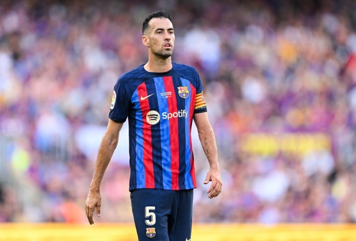 Mẹ đẻ gật đầu, á quân World Cup có thể đến Barca thay Busquets